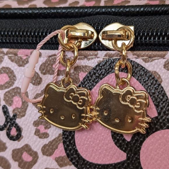 NWOT Sanrio Hello Kitty Travel Cosmetics Organizer Bag - Picture 8 of 11